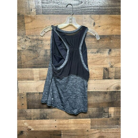 Lululemon Women's Racerback Tank Top with Built in Bra Size 4 - Picture 3 of 4